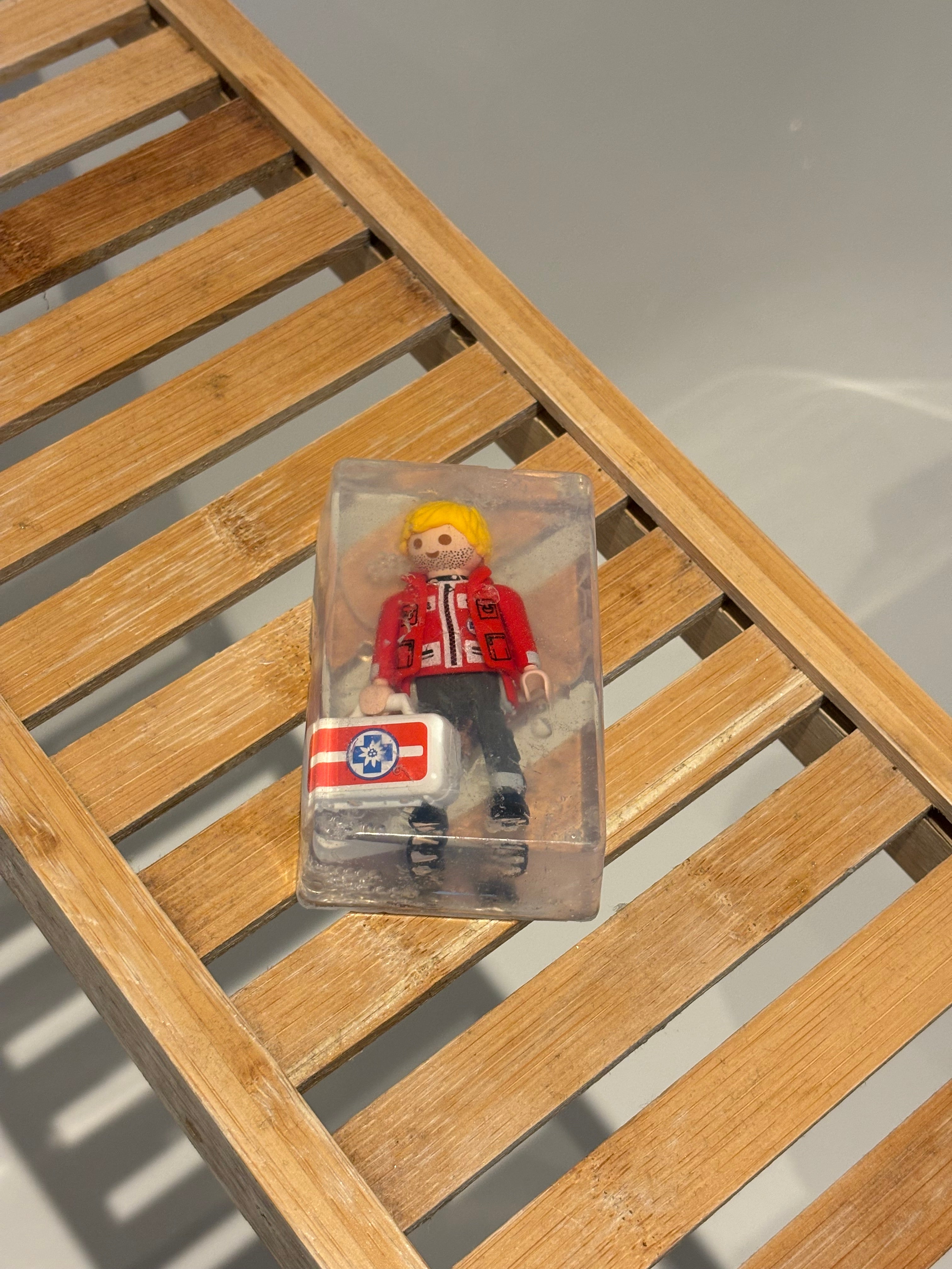 Unieke PlayWithSoap™ Ambulancebroeder (2)