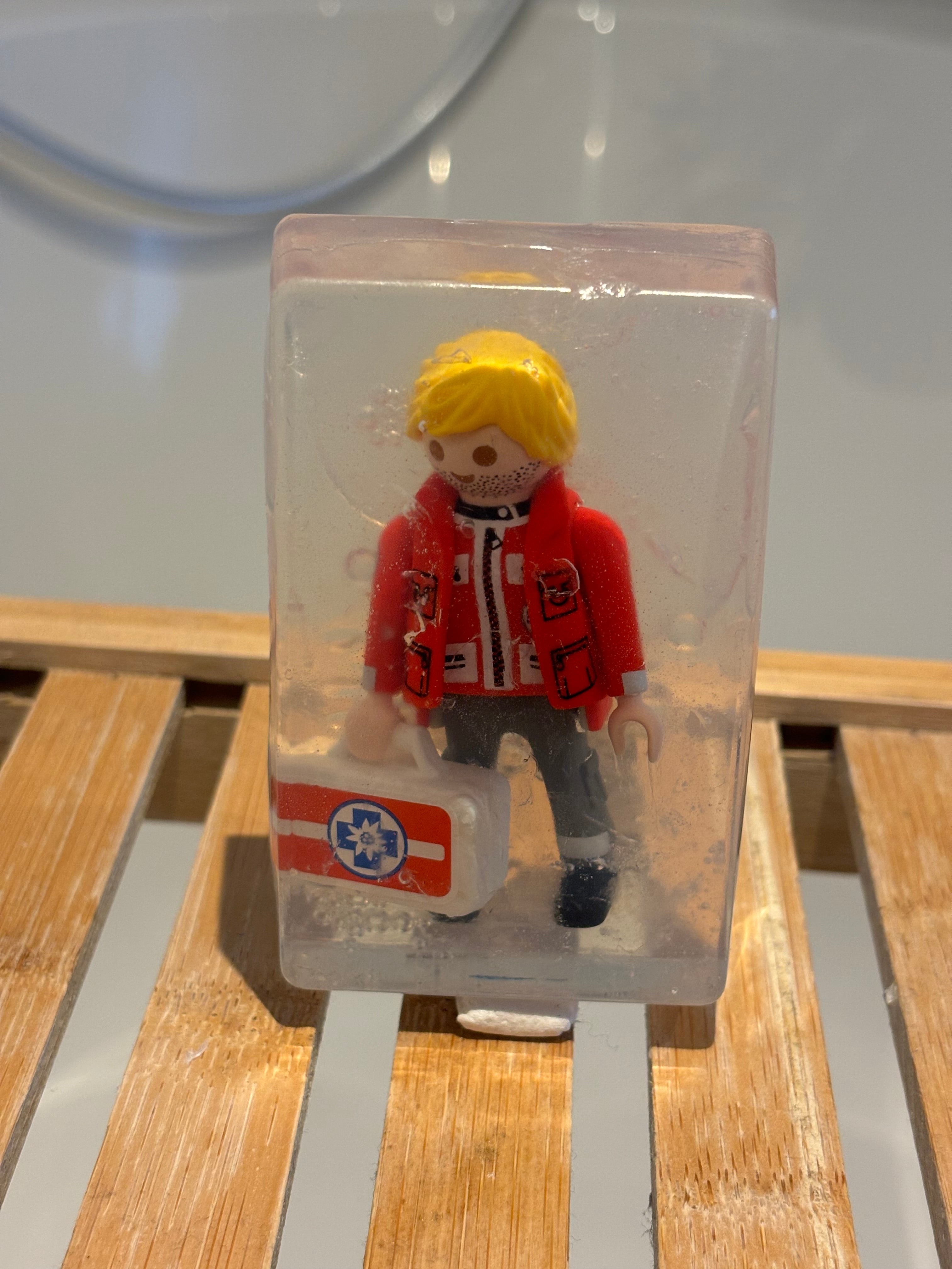 Unieke PlayWithSoap™ Ambulancebroeder (2)