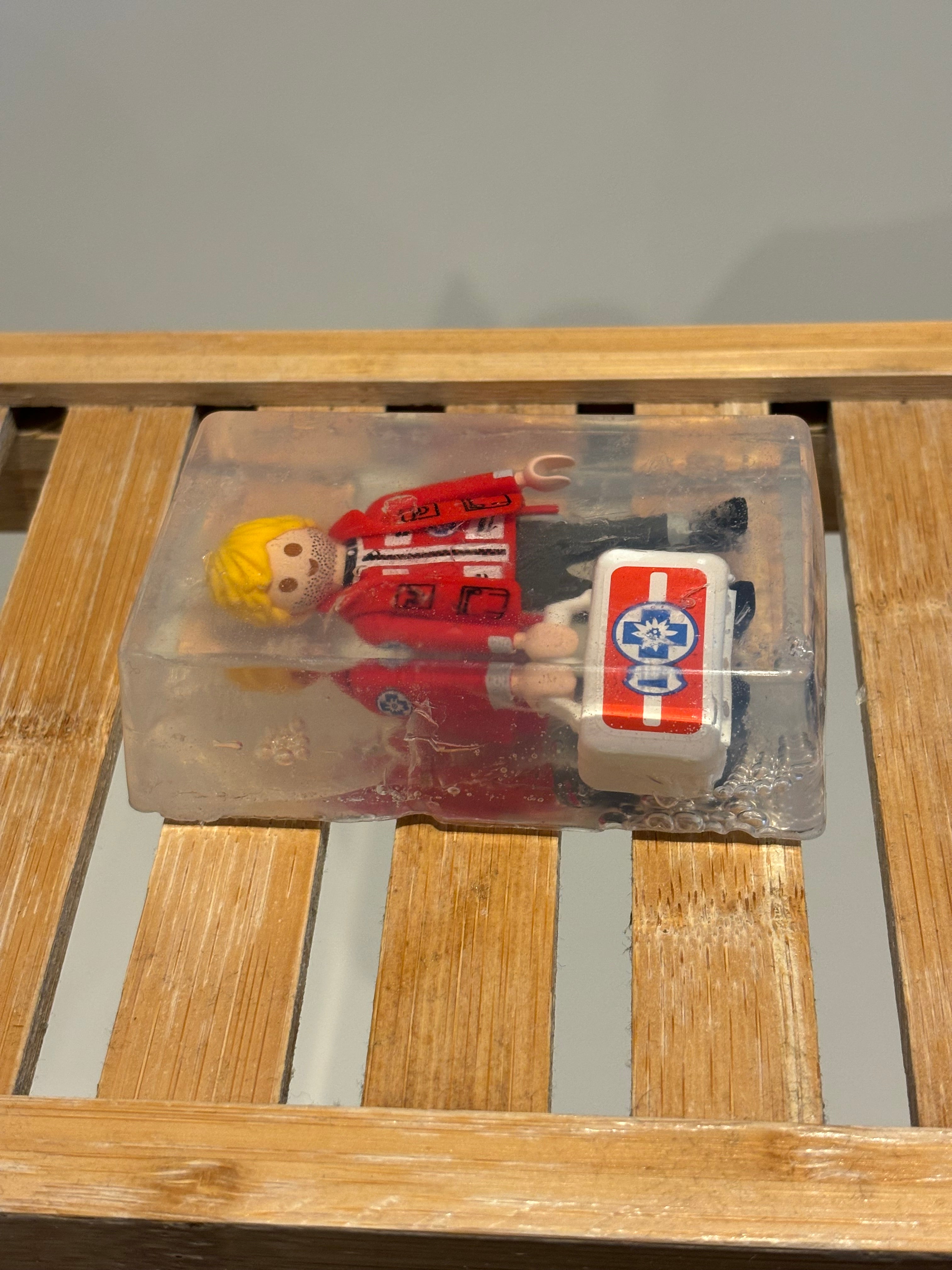 Unieke PlayWithSoap™ Ambulancebroeder (2)